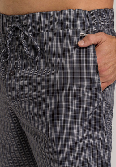 75433 Night And Day Short Woven Pant - 1045 Grey Check